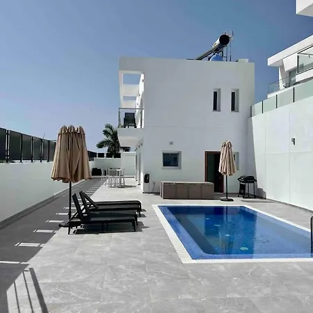 Siam, Great Views, Pool, Air Conditioner Βίλα